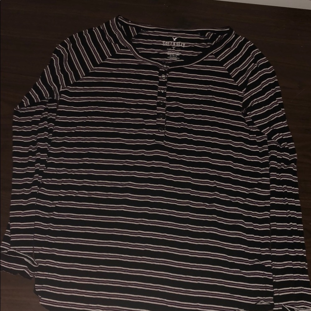 American Eagle Soft & Sexy quarter button up